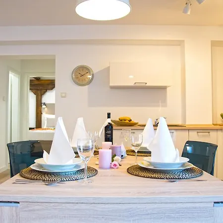 Bego & Wellness Apartment *